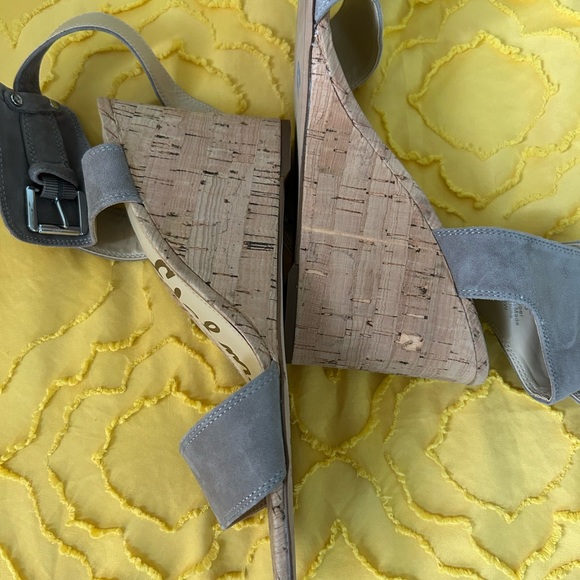 Sandals - Picture 4 of 7